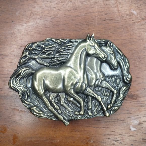 New Men's country Weatern Horse Belt Buckle - Picture 1 of 2